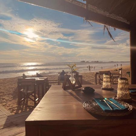 Hotel Apollo Хиккадува Экстерьер фото