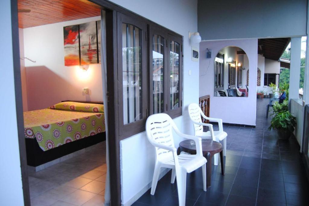 Hotel Apollo Хиккадува Экстерьер фото
