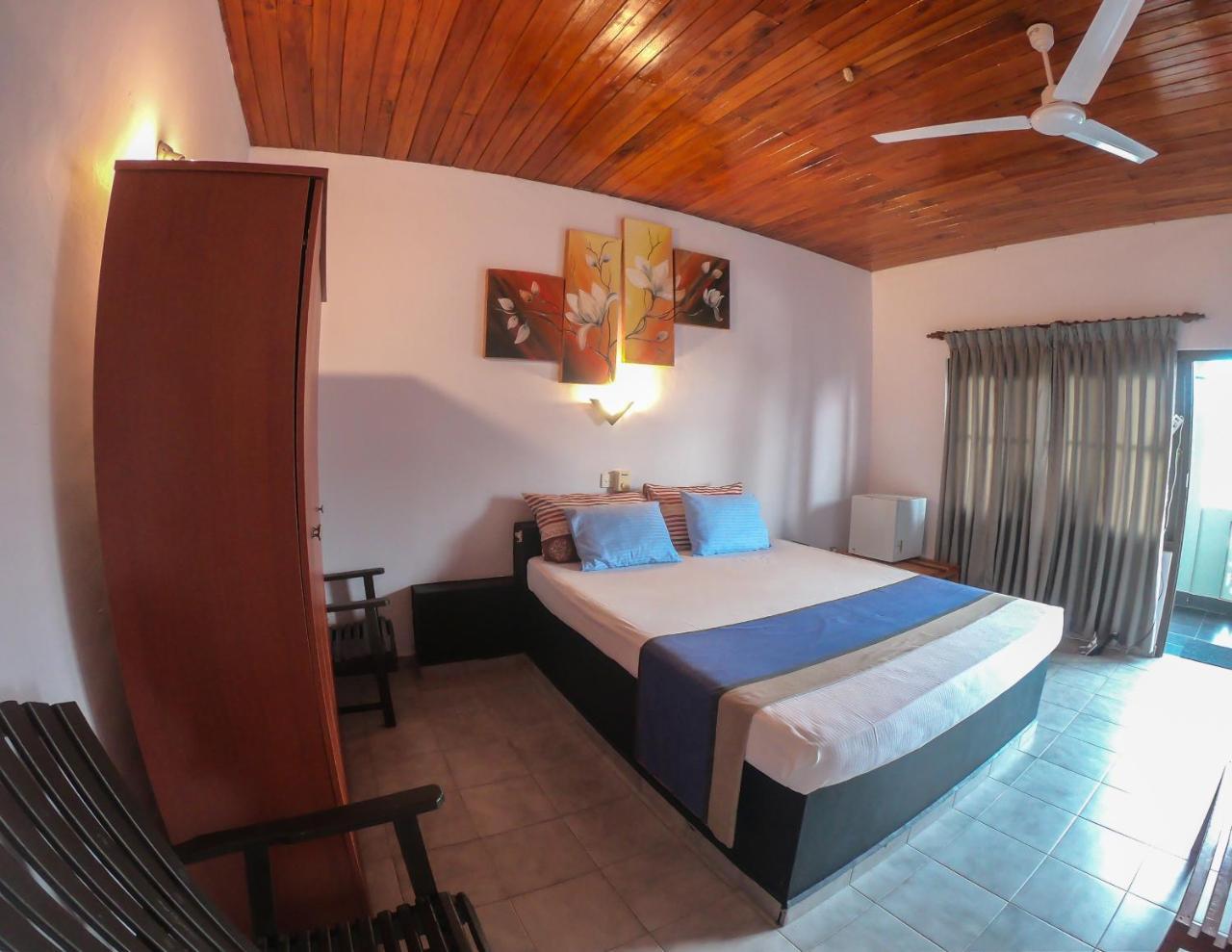 Hotel Apollo Хиккадува Экстерьер фото