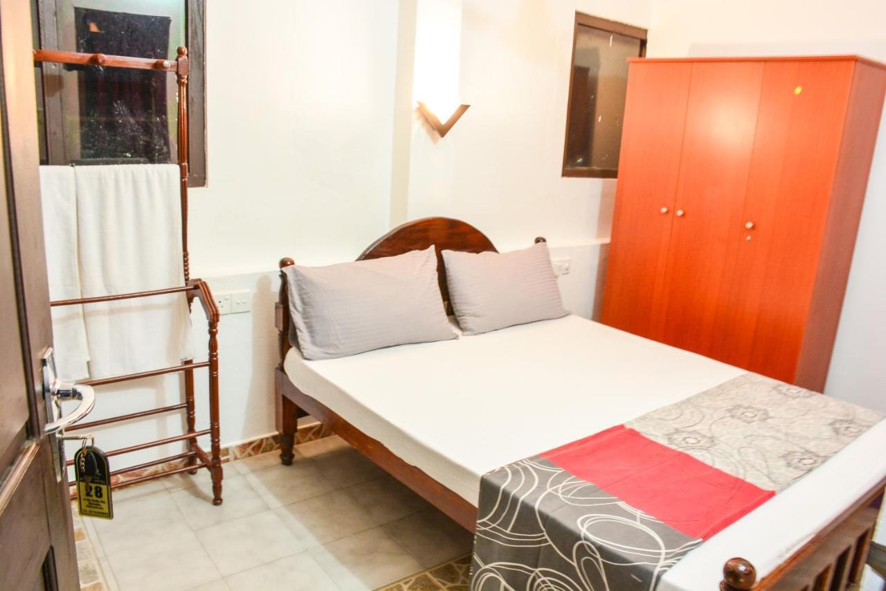 Hotel Apollo Хиккадува Экстерьер фото